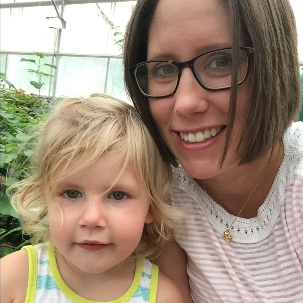 Meet your Posher, Lisa